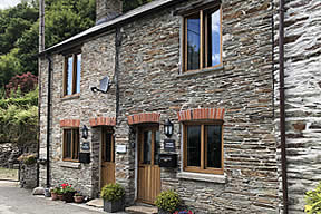Annie's Cottage self catering holiday cottage near Buckland Abbey
