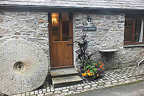 The Smithy holiday cottage in  Brentor