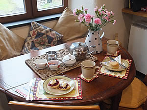 Cream tea on arrival